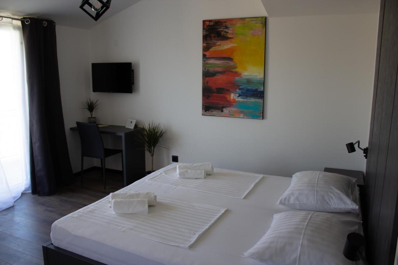 Apartments Villa Jelena Vodice Zewnętrze zdjęcie