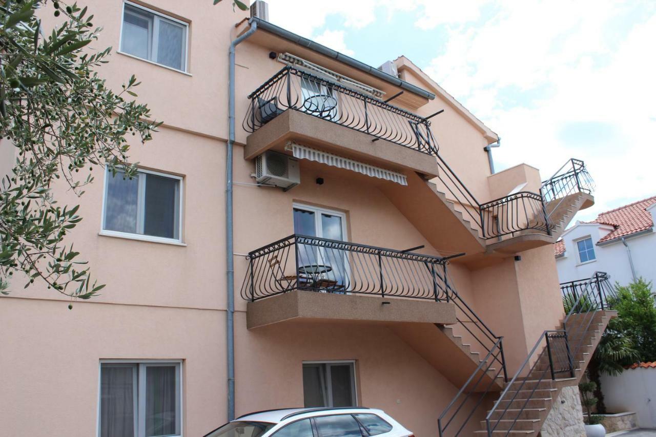 Apartments Villa Jelena Vodice Zewnętrze zdjęcie